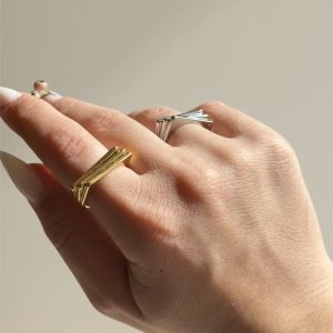 Hug Ring